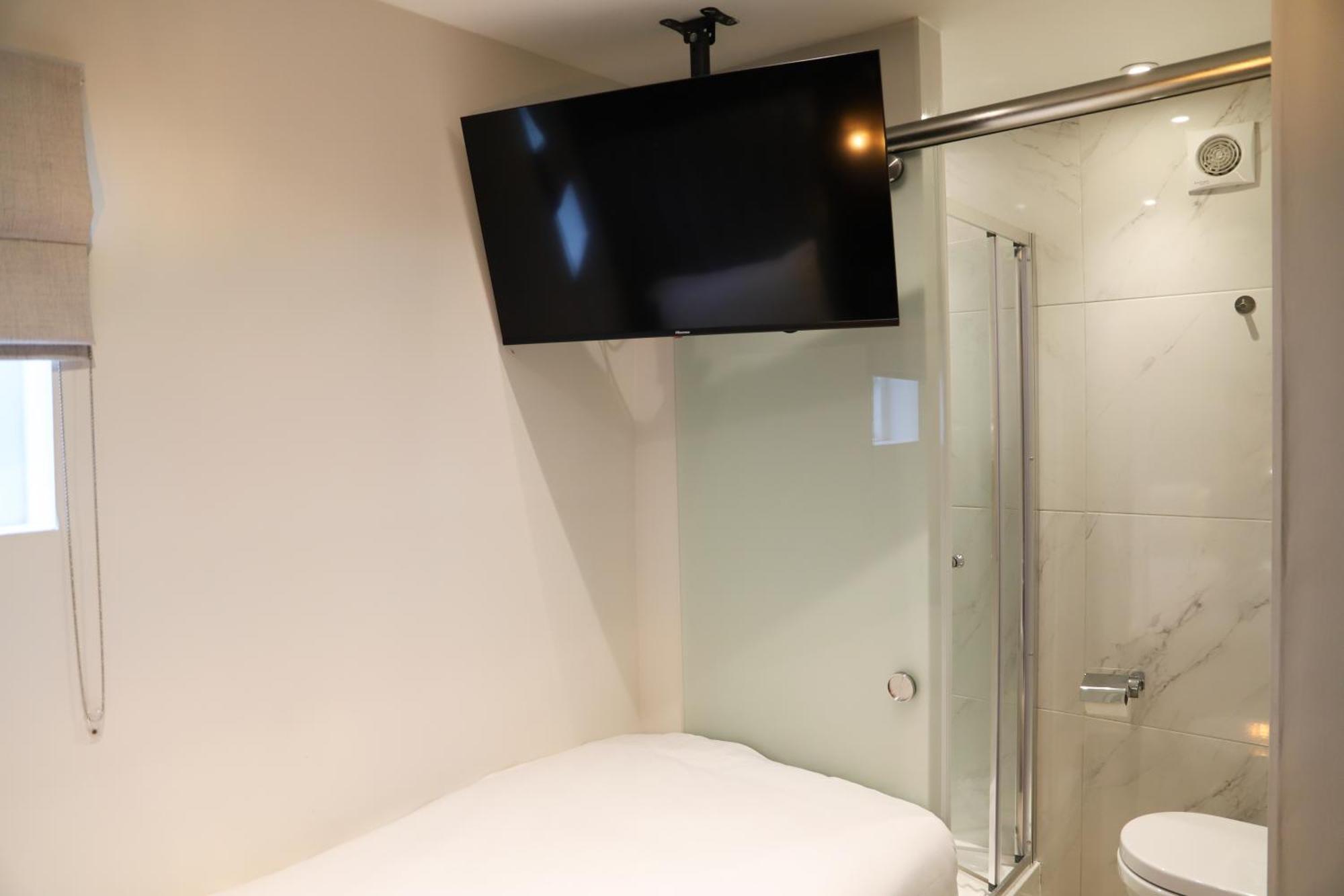 Rove Hotel London Paddington Екстериор снимка