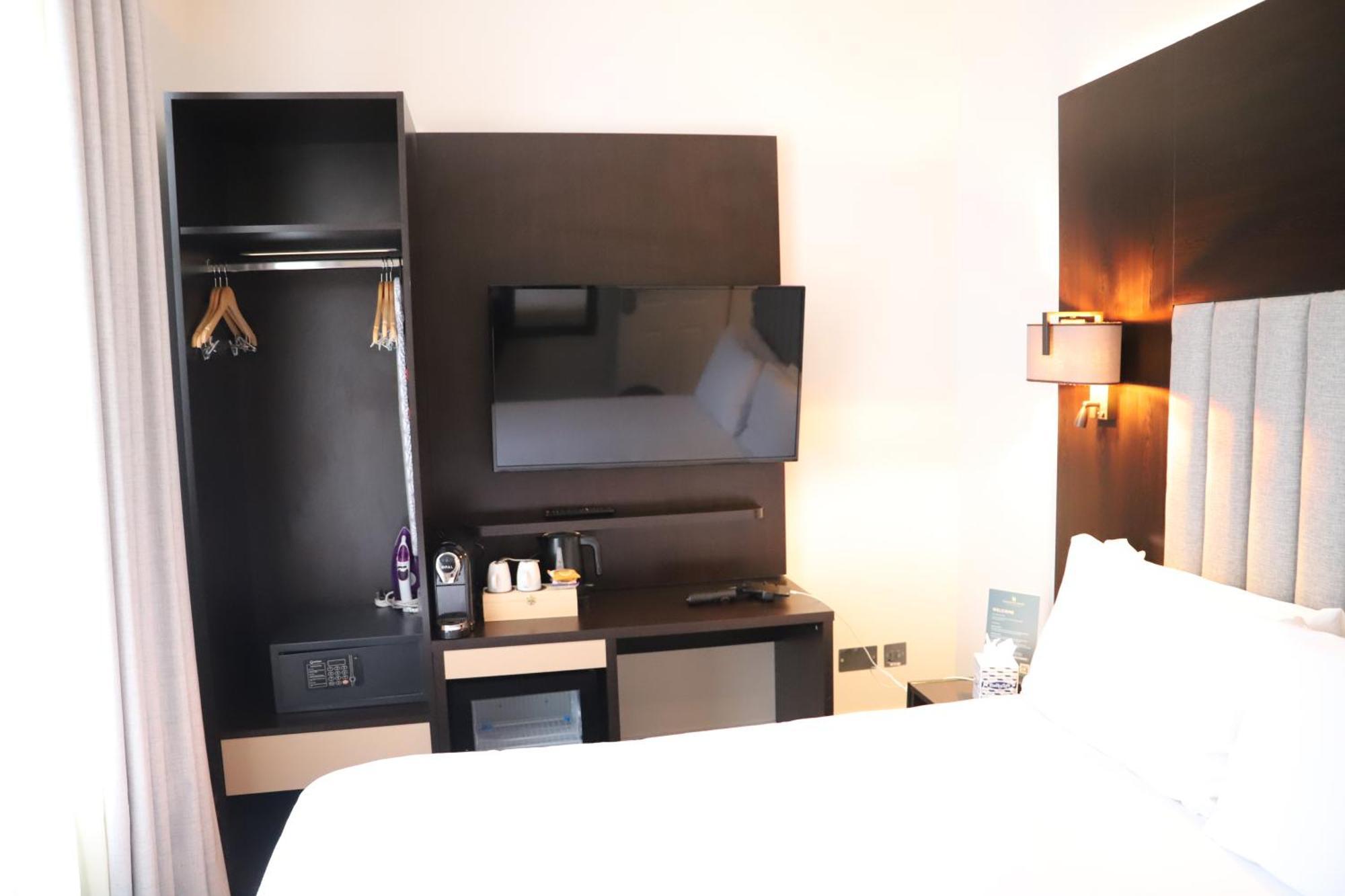 Rove Hotel London Paddington Екстериор снимка
