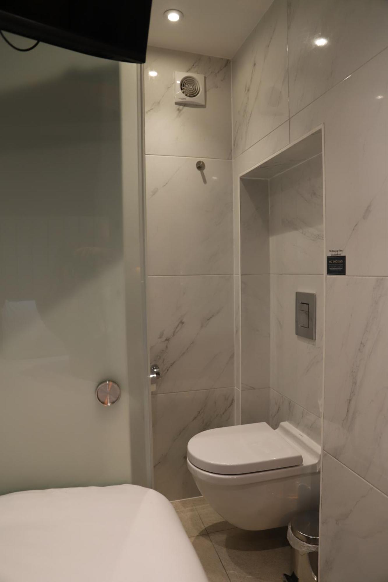 Rove Hotel London Paddington Екстериор снимка